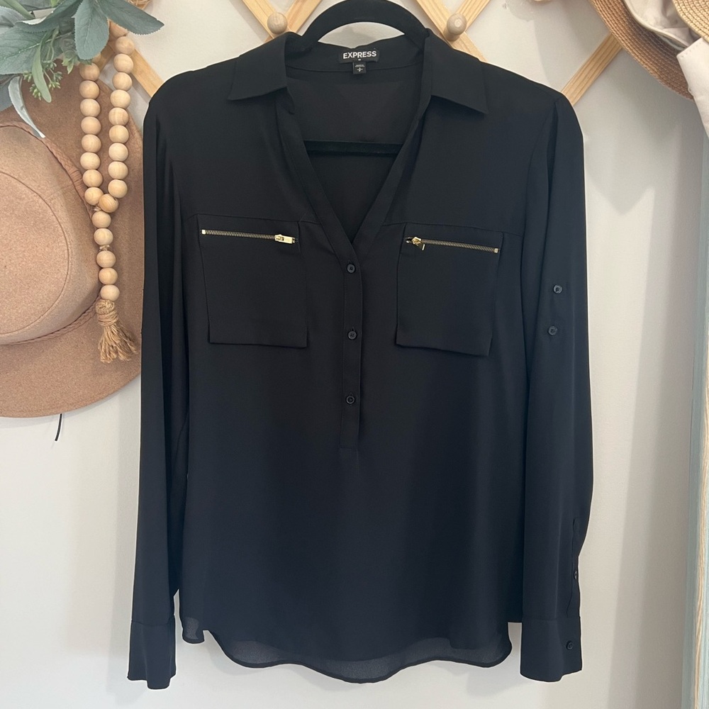 EXPRESS Black Convertible Blouse